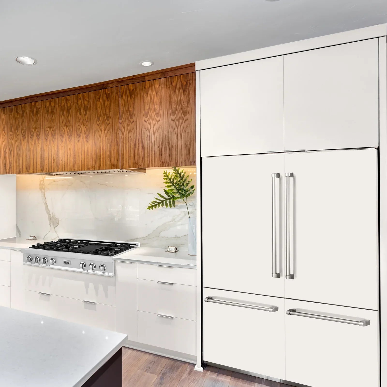 ZLINE 60-Inch 32.2 cu. ft. Built-In 4-Door French Door Refrigerator with Internal Water and Ice Dispenser in White Matte (RBIV-WM-60)