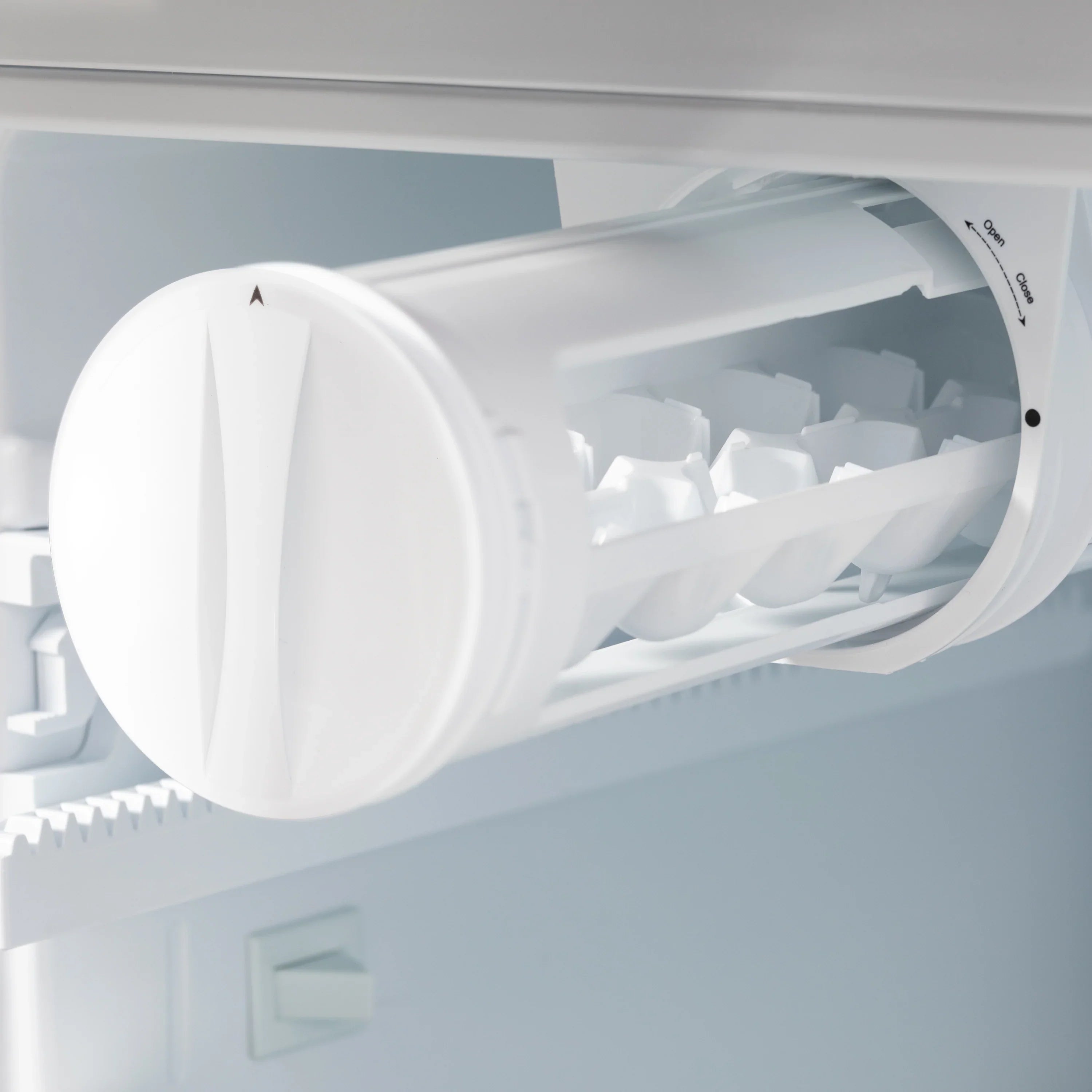 ZLINE 36" Autograph Edition 22.5 cu. ft Freestanding French Door Refrigerator with Ice Maker in Fingerprint Resistant Stainless Steel - RFMZ-36